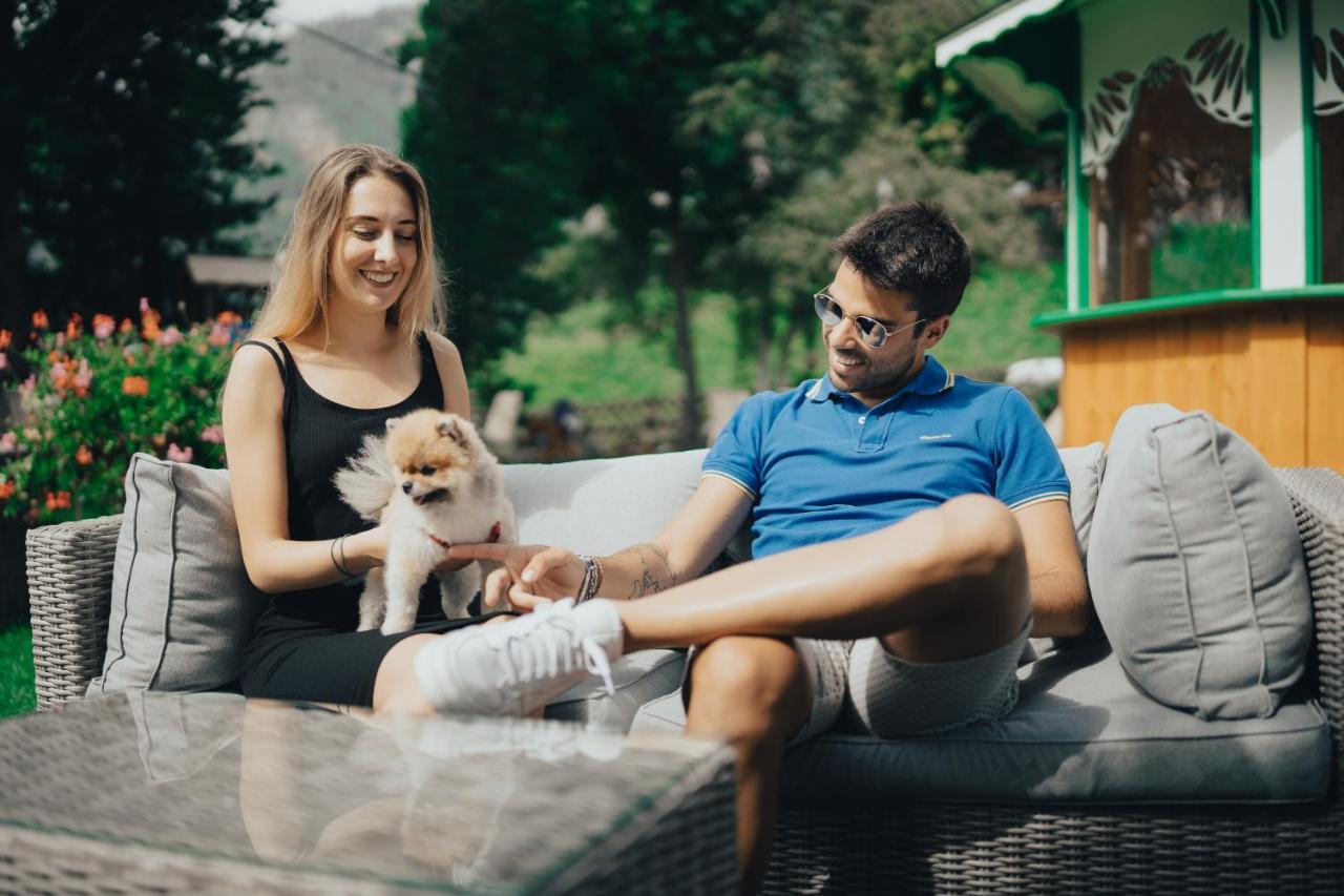 Hotel La Soldanella Моена Екстериор снимка