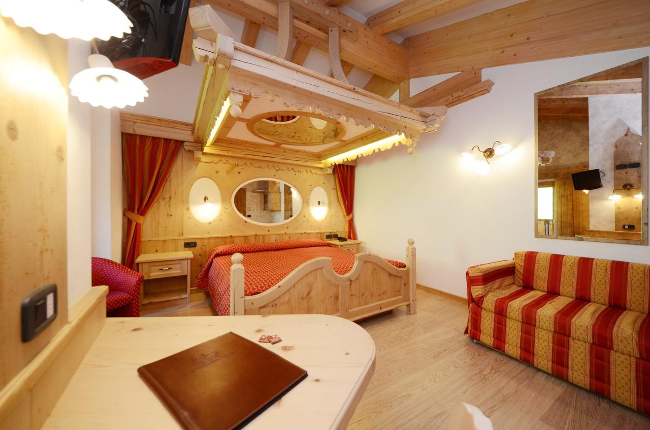 Hotel La Soldanella Моена Екстериор снимка