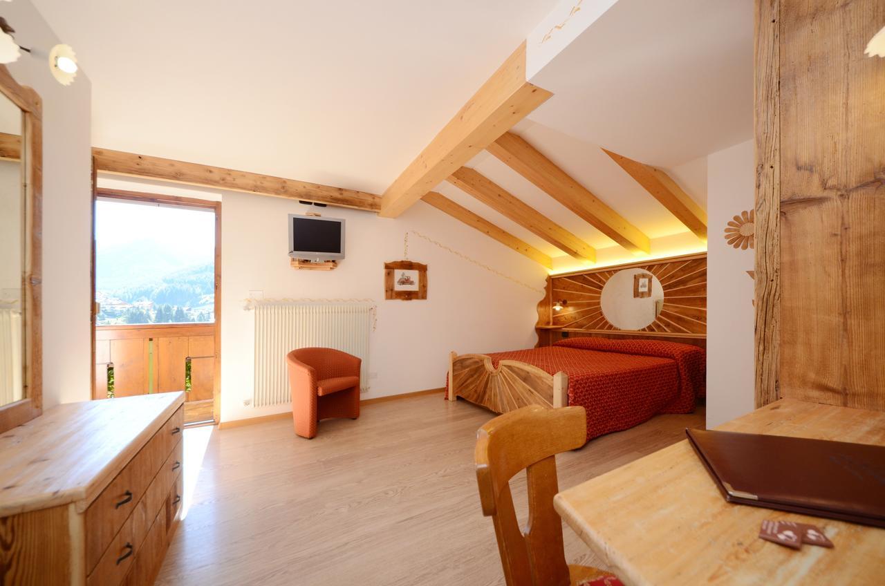 Hotel La Soldanella Моена Екстериор снимка